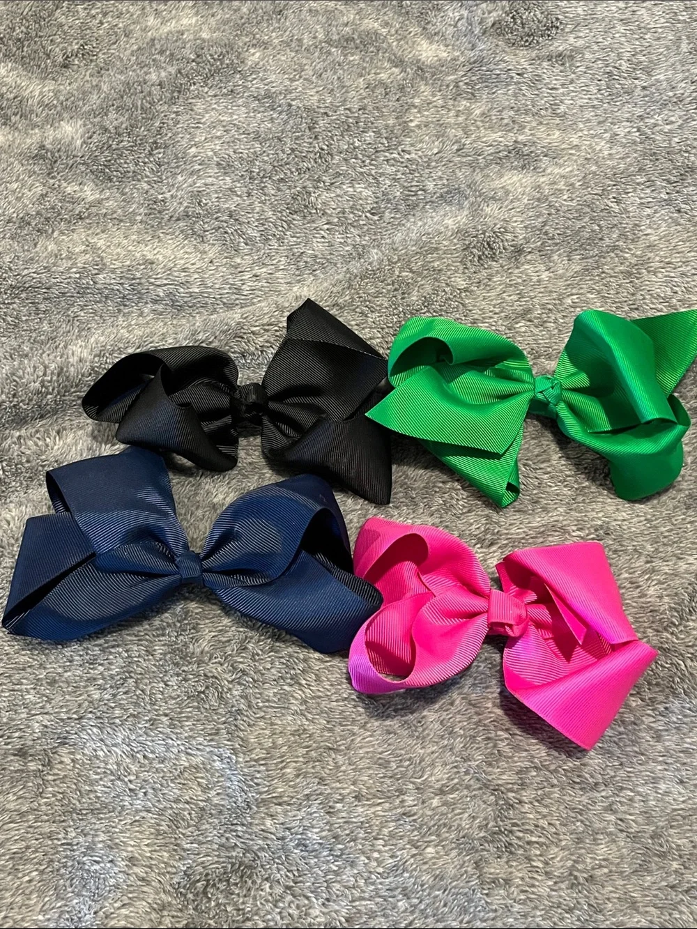 🌻3/$15 Bow Bundle of Four Bows
